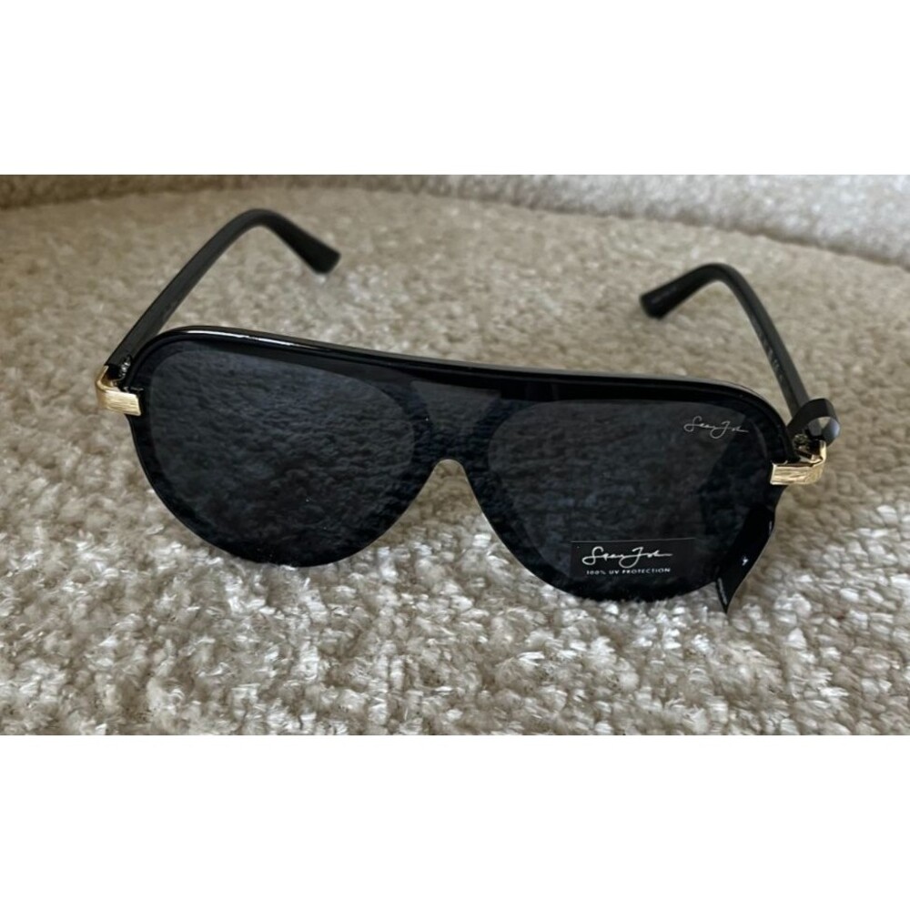 Sean John Pilot Aviator Sunglasses Black Frame Blue Gray Lens SJS1007CE 001